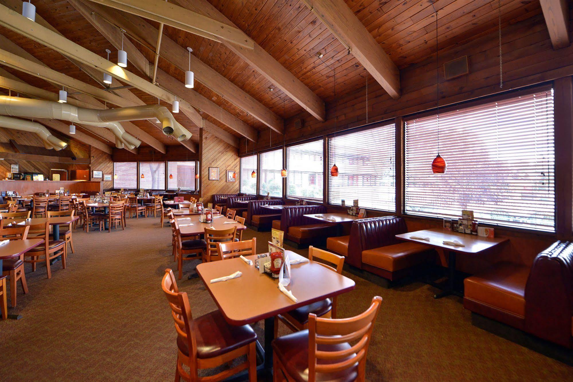 Days Inn By Wyndham Doswell \/ Kings Dominion Area エクステリア 写真