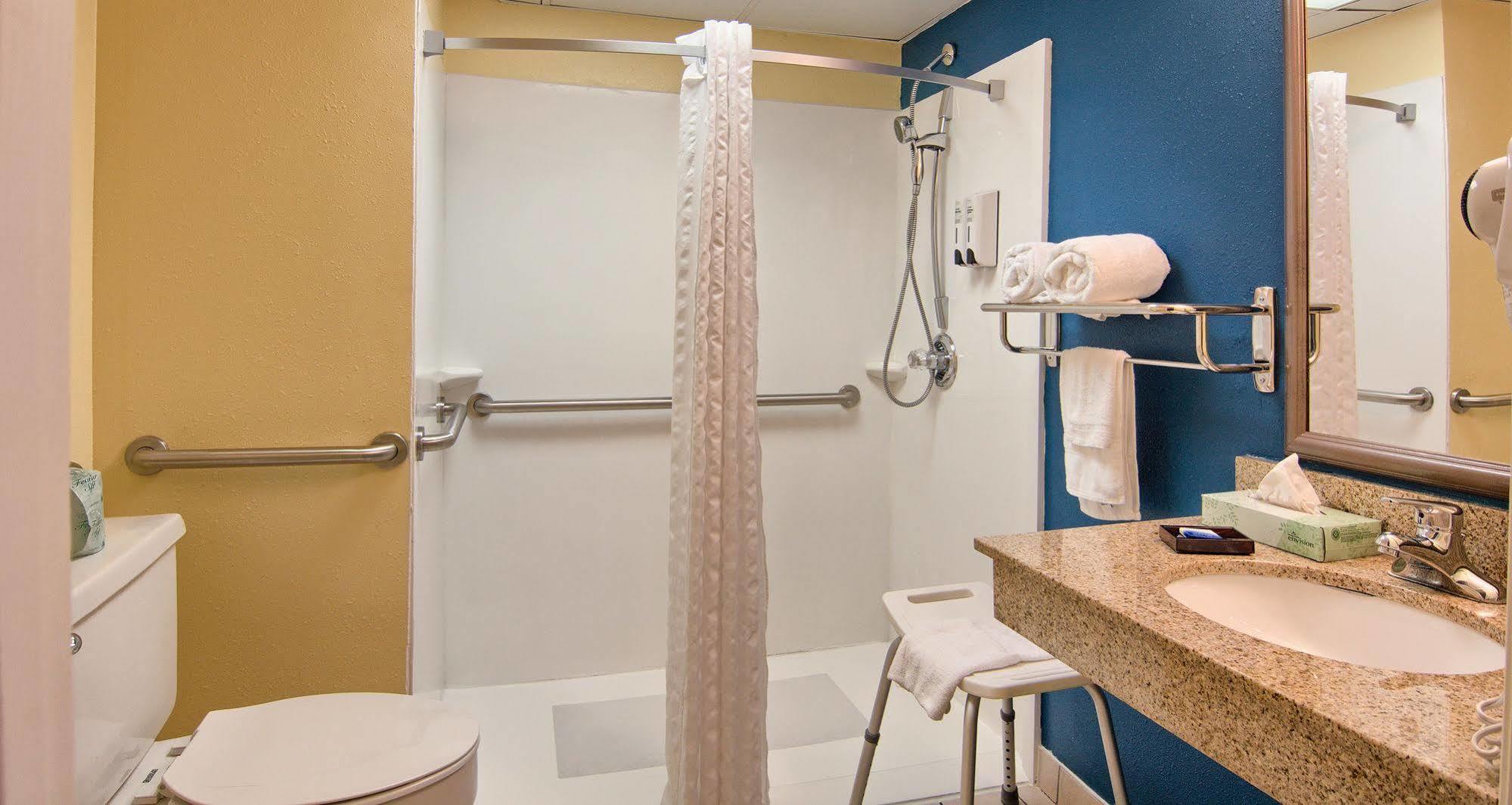 Days Inn By Wyndham Doswell \/ Kings Dominion Area エクステリア 写真