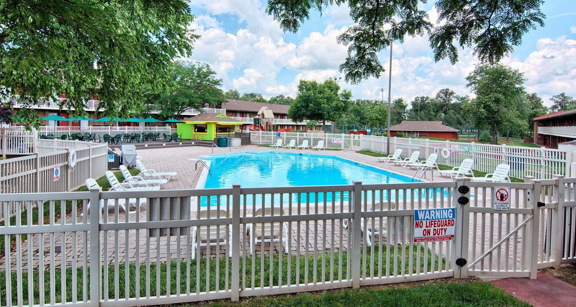 Days Inn By Wyndham Doswell \/ Kings Dominion Area エクステリア 写真